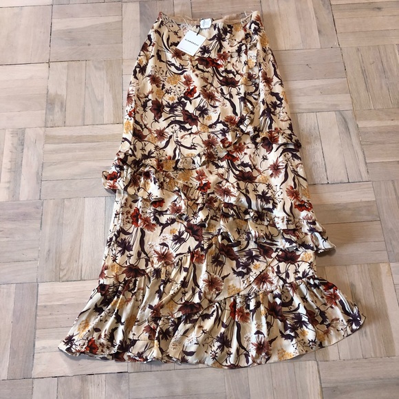 NWT GLAMOROUS AUTUMN FLORAL MAXI SKIRT - Picture 5 of 5